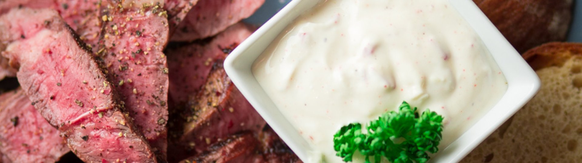 Dip s chilli a medem